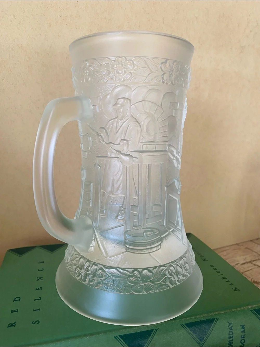 Fenton Glowing Crystal Velvet Craftsmen Stein Mug